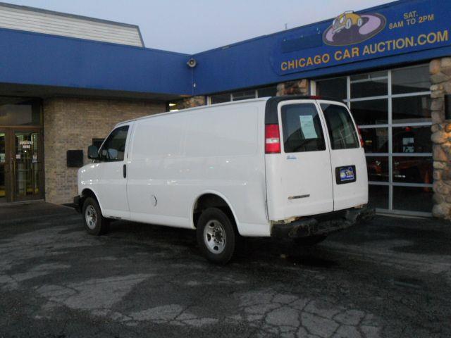 2007 Chevrolet Express Base