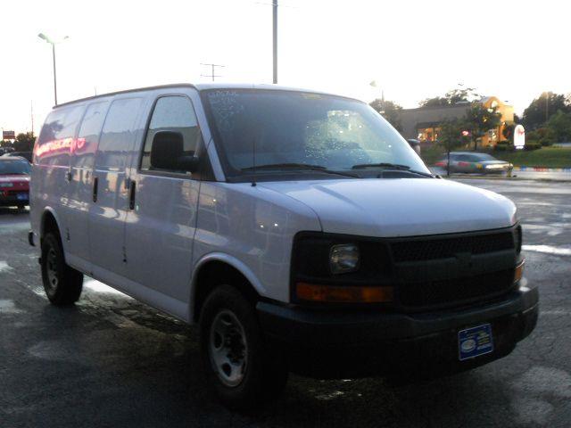 2007 Chevrolet Express Base