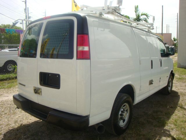 2007 Chevrolet Express STX Supercab 5.5-ft BOX 2WD