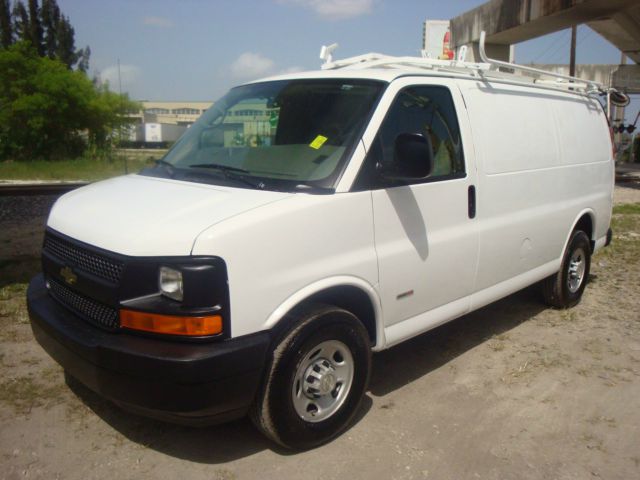 2007 Chevrolet Express STX Supercab 5.5-ft BOX 2WD