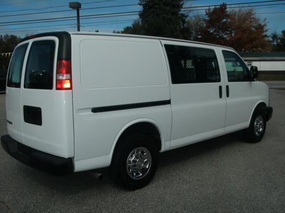 2007 Chevrolet Express Base