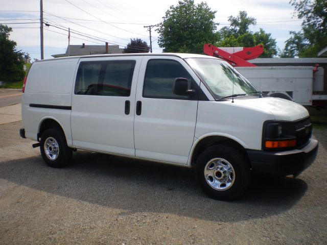 2007 Chevrolet Express Coupe 4D