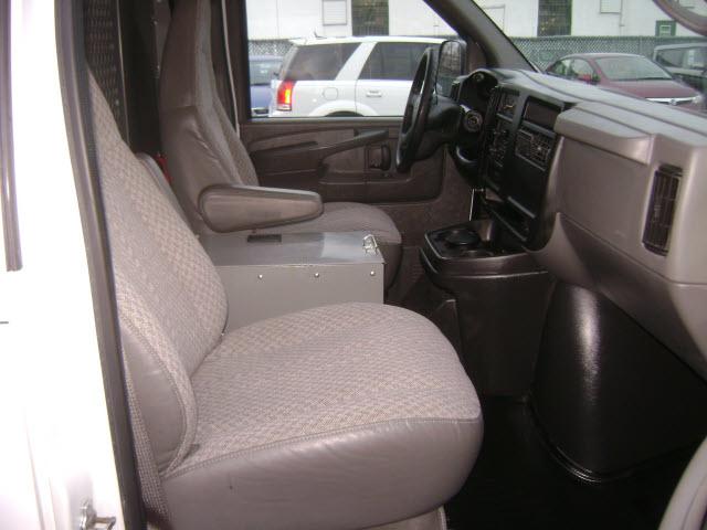 2007 Chevrolet Express Unknown