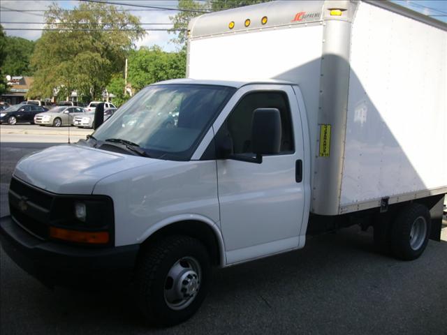 2007 Chevrolet Express Base