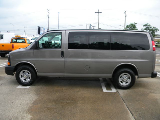 2007 Chevrolet Express CE 1.8