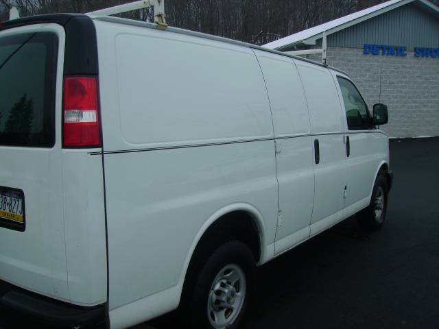 2007 Chevrolet Express Base