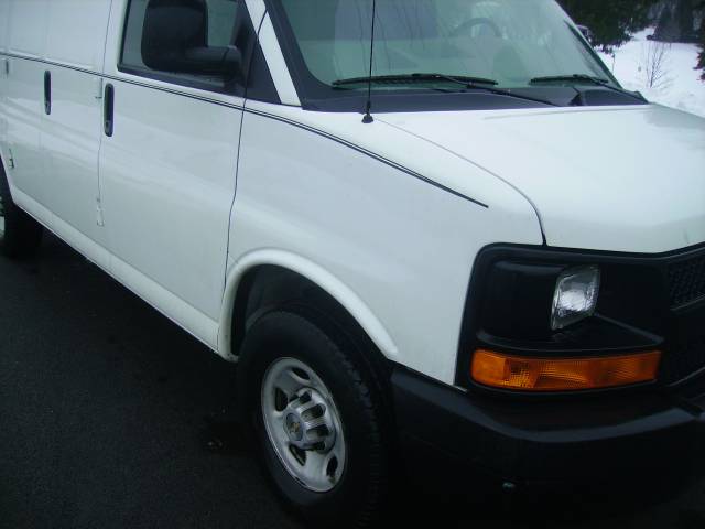 2007 Chevrolet Express Base