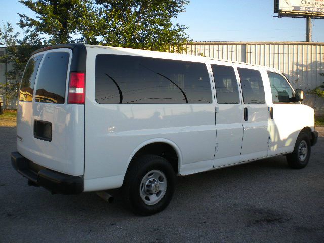 2007 Chevrolet Express 4dr Sdn LWB Sedan