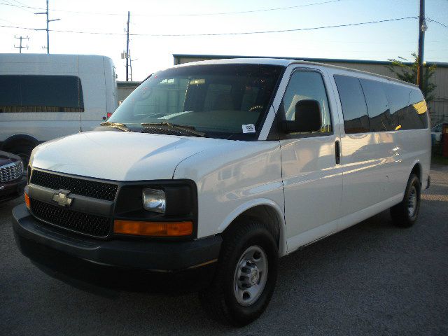 2007 Chevrolet Express 4dr Sdn LWB Sedan