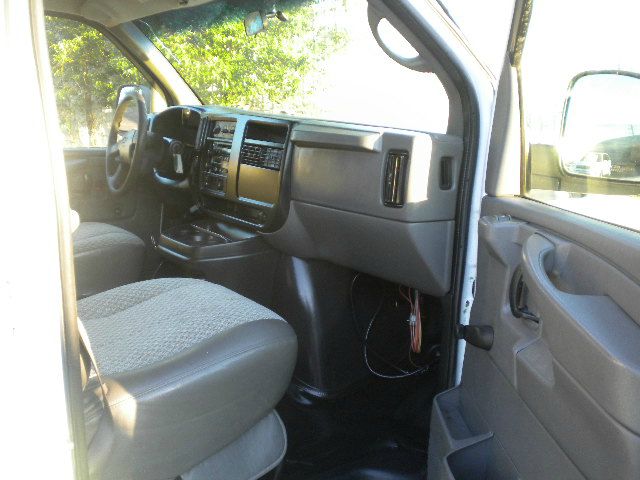 2007 Chevrolet Express 4dr Sdn LWB Sedan