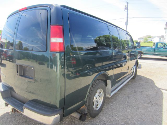 2007 Chevrolet Express CE 1.8