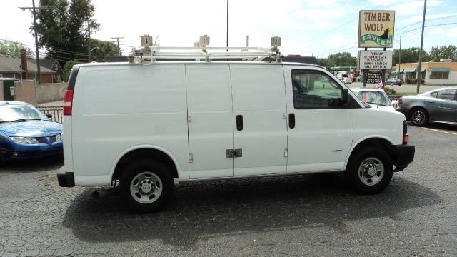 2007 Chevrolet Express Coupe 4D