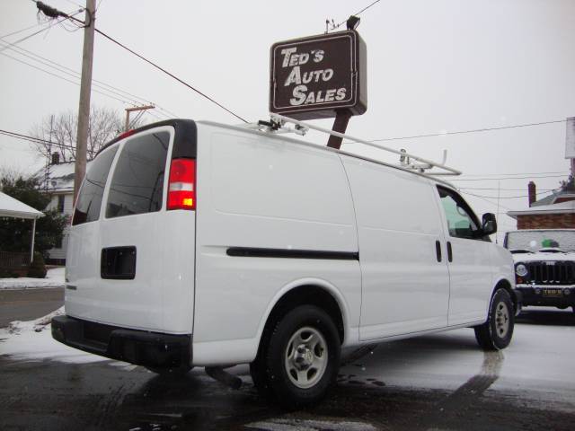 2007 Chevrolet Express Ls-awd-2nd Bench-cd Player-1 Owner