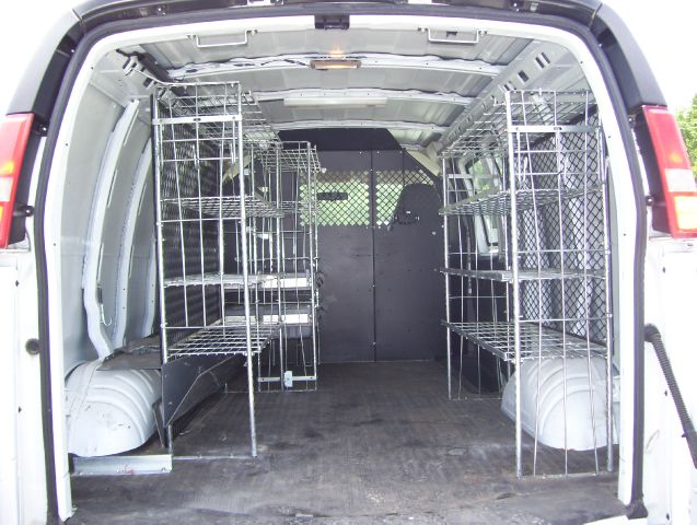 2007 Chevrolet Express 750i 4dr Sdn