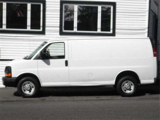 2007 Chevrolet Express Overland 4X4