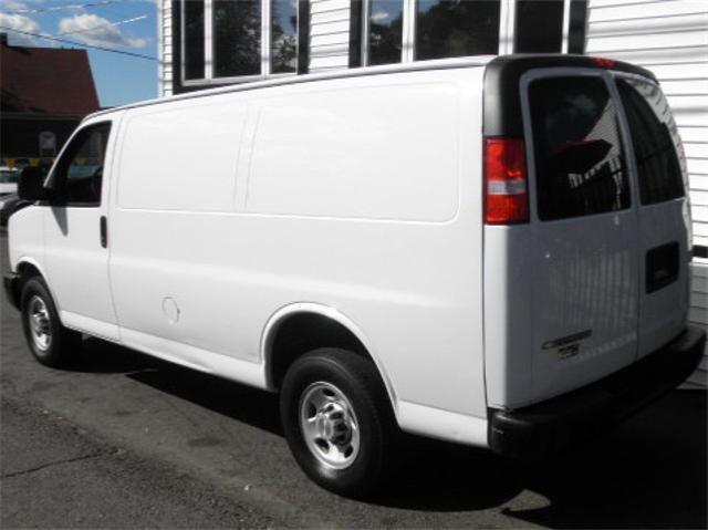 2007 Chevrolet Express Overland 4X4