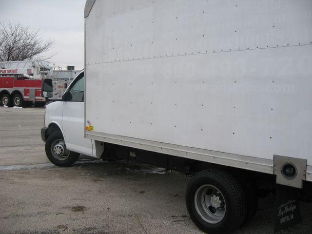 2007 Chevrolet Express XLT Sport 4.6L 2WD