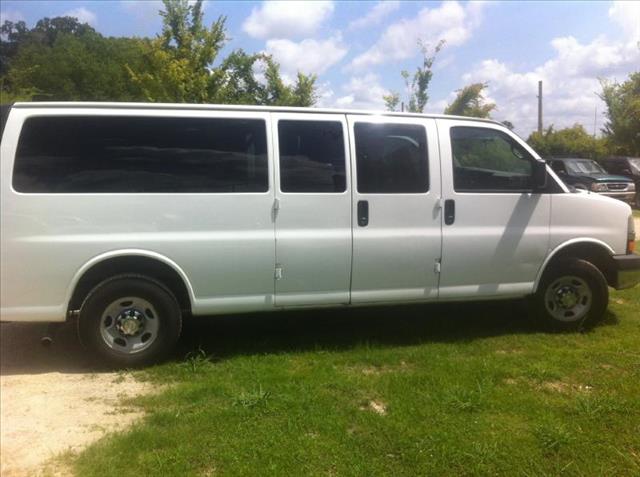 2007 Chevrolet Express 114.6 XLT W/rear Door Privacy Glass