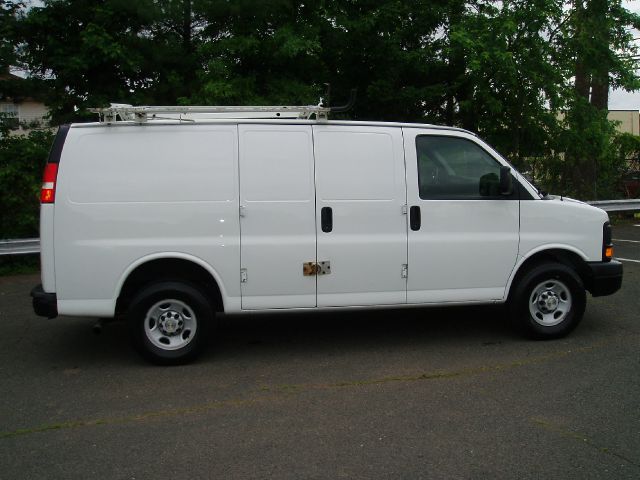 2007 Chevrolet Express Coupe 4D