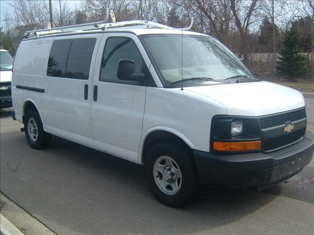 2007 Chevrolet Express 1.8T Fwd 2dr Cabriolet