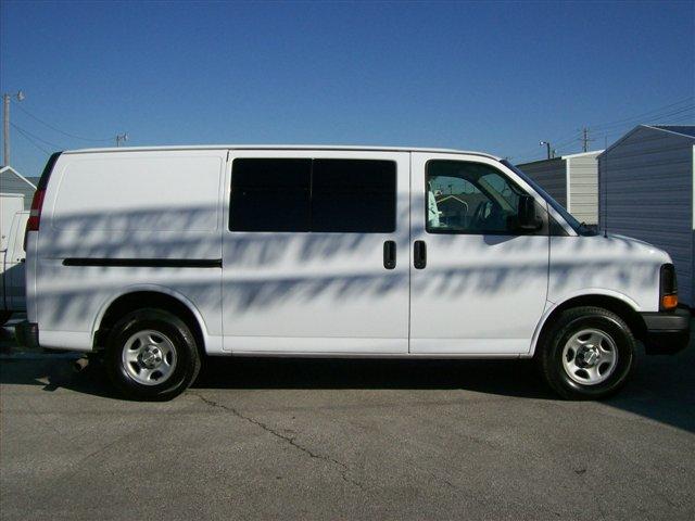 2007 Chevrolet Express Water Truck