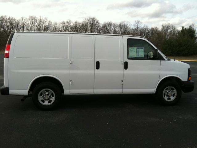 2008 Chevrolet Express Unknown