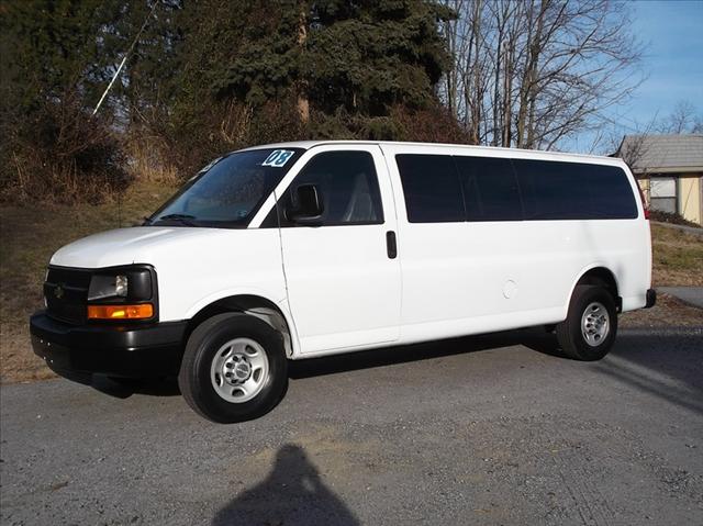 2008 Chevrolet Express Base