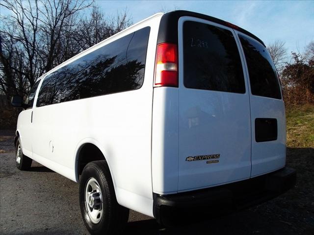 2008 Chevrolet Express Base