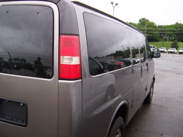 2008 Chevrolet Express SE - Convertible Sharp