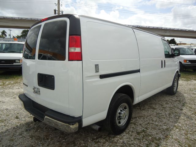 2008 Chevrolet Express 4dr Sport Sdn Auto RWD Sedan