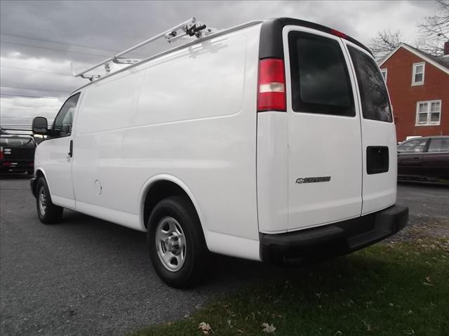 2008 Chevrolet Express Base