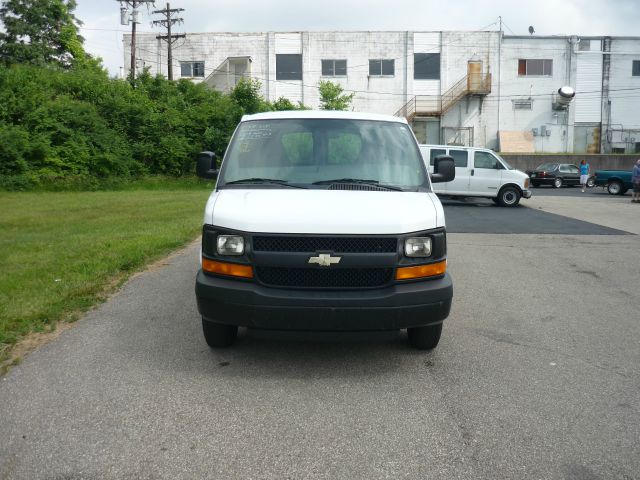 2008 Chevrolet Express Coupe 4D