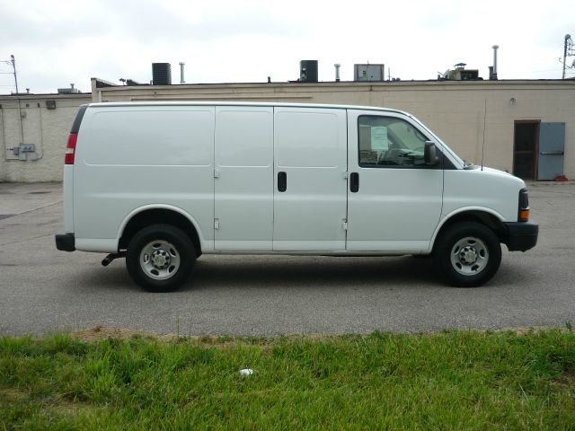 2008 Chevrolet Express Coupe 4D