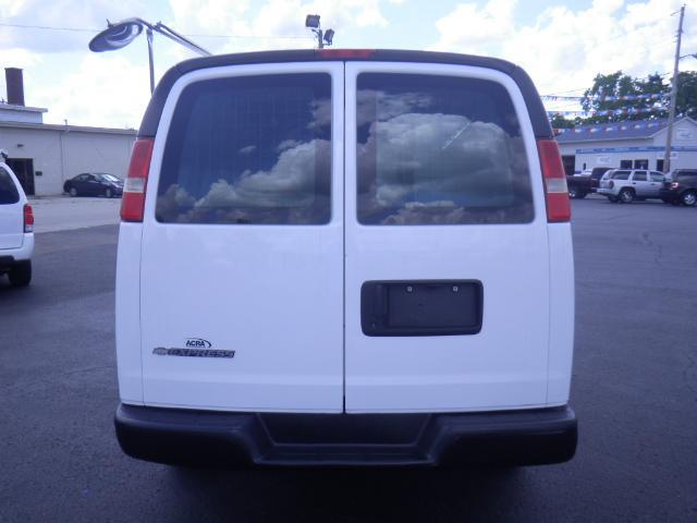 2008 Chevrolet Express Unknown