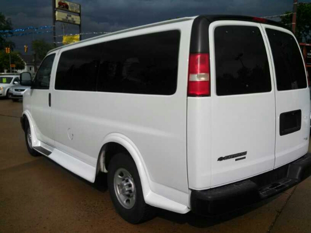 2008 Chevrolet Express Touring W/nav.sys