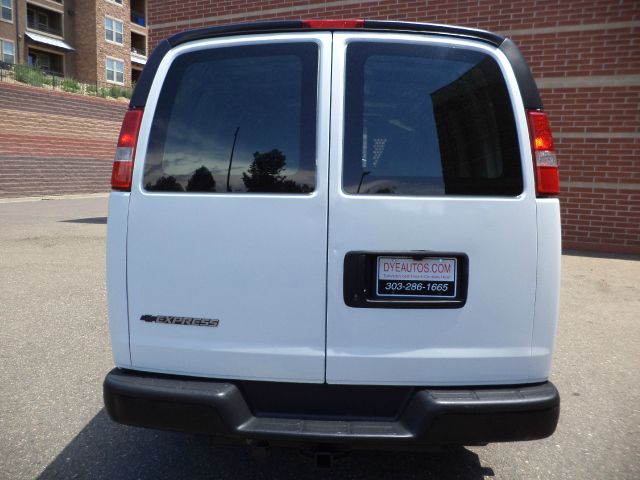 2008 Chevrolet Express Coupe 4D