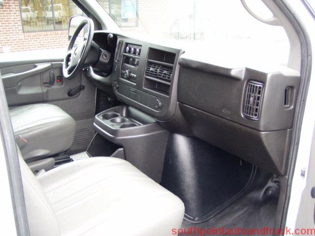 2008 Chevrolet Express SL AWD CVT Leatherroof