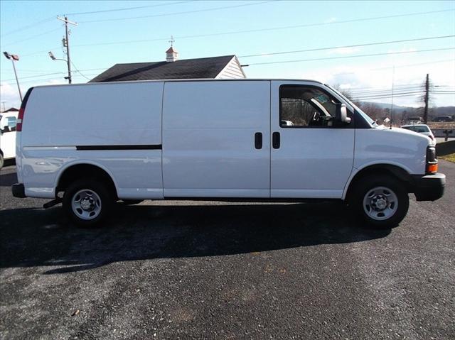 2008 Chevrolet Express Base