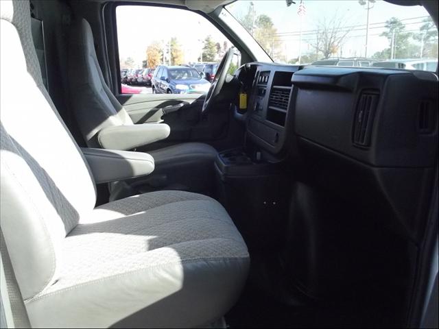 2008 Chevrolet Express Base