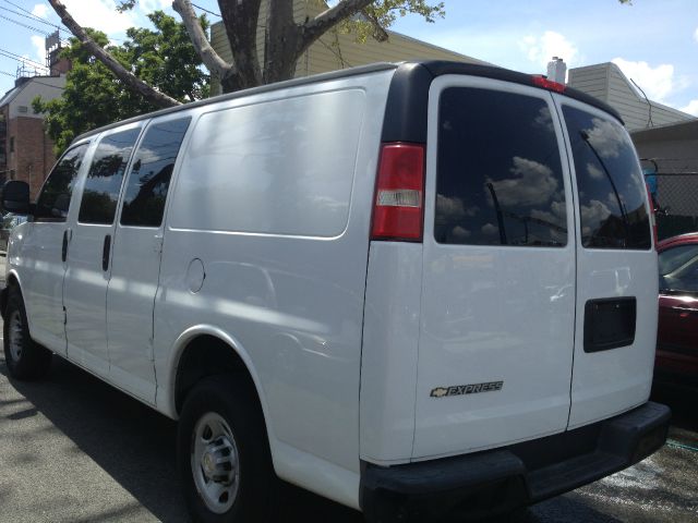 2008 Chevrolet Express Coupe 4D