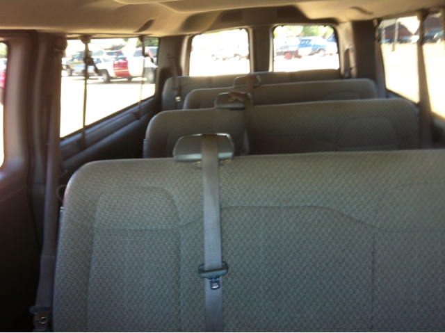 2008 Chevrolet Express 4dr Sdn LWB Sedan