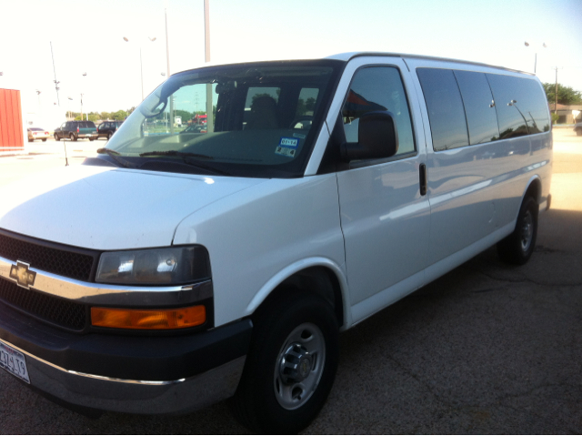 2008 Chevrolet Express 4dr Sdn LWB Sedan