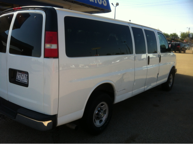 2008 Chevrolet Express 4dr Sdn LWB Sedan