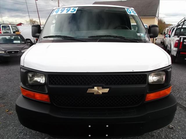 2008 Chevrolet Express Base