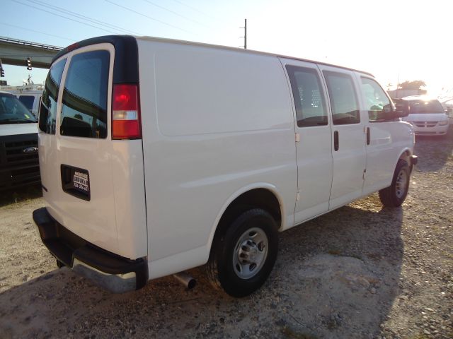 2008 Chevrolet Express 4dr Sport Sdn Auto RWD Sedan