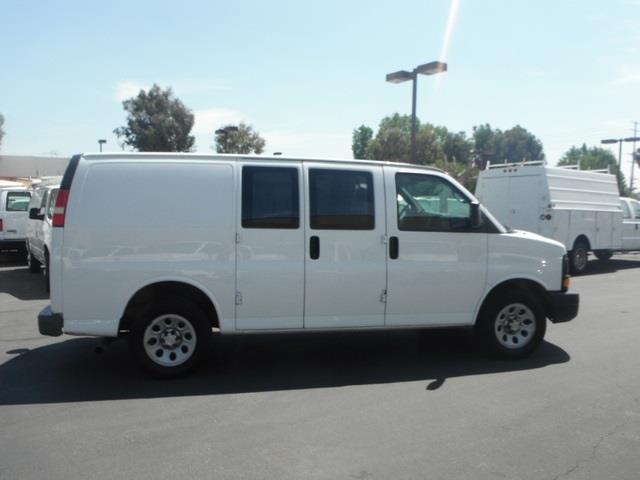 2009 Chevrolet Express Base Silverado