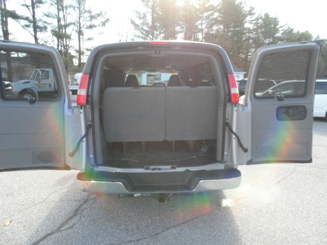 2009 Chevrolet Express 114.6 XLT W/rear Door Privacy Glass