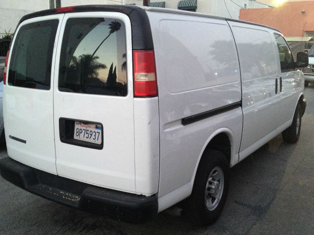 2009 Chevrolet Express Coupe 4D