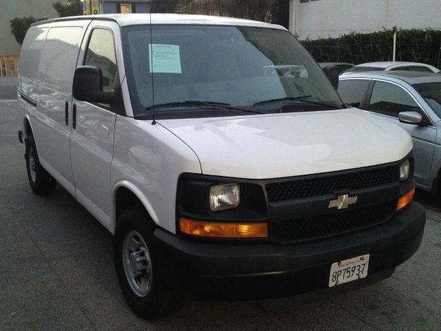 2009 Chevrolet Express Coupe 4D