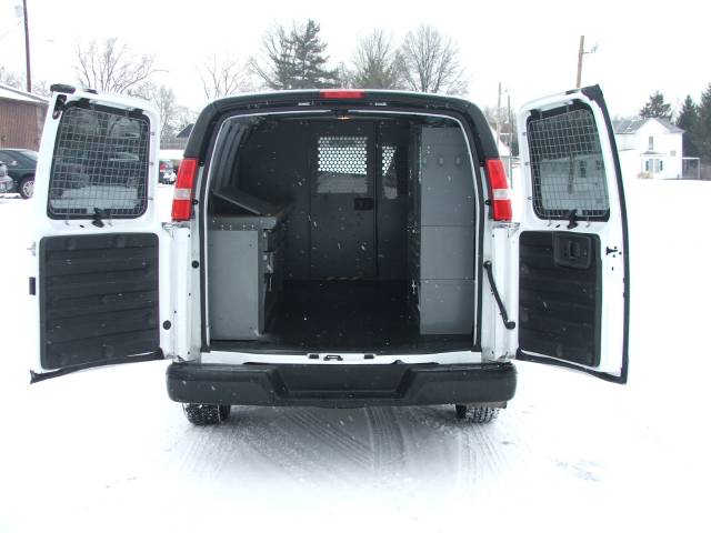 2009 Chevrolet Express Base